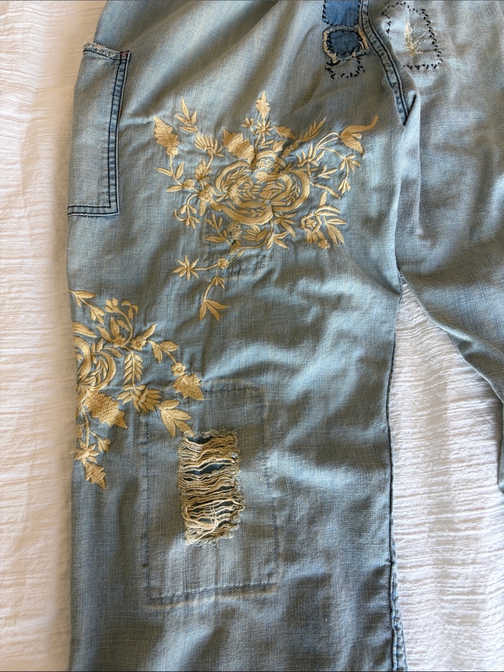 Magnolia Pearl Okeefe Embroidered Jeans - Picture 12 of 16